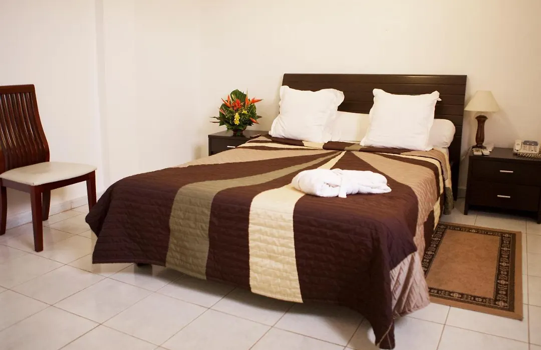 Hotel Plaza-1